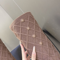 香奈儿CHANEL秋冬最新款菱格针织袜套高筒靴 超多明星网红种草 这双是靴+针织袜套二合一的独特款式 可拆卸菱格纹针织袜 香奈儿CHANEL秋冬最新款菱格针织袜套高筒靴 超多明星网红种草 这双是靴+针织袜套二合一的独特款式 可拆卸菱格纹针织袜