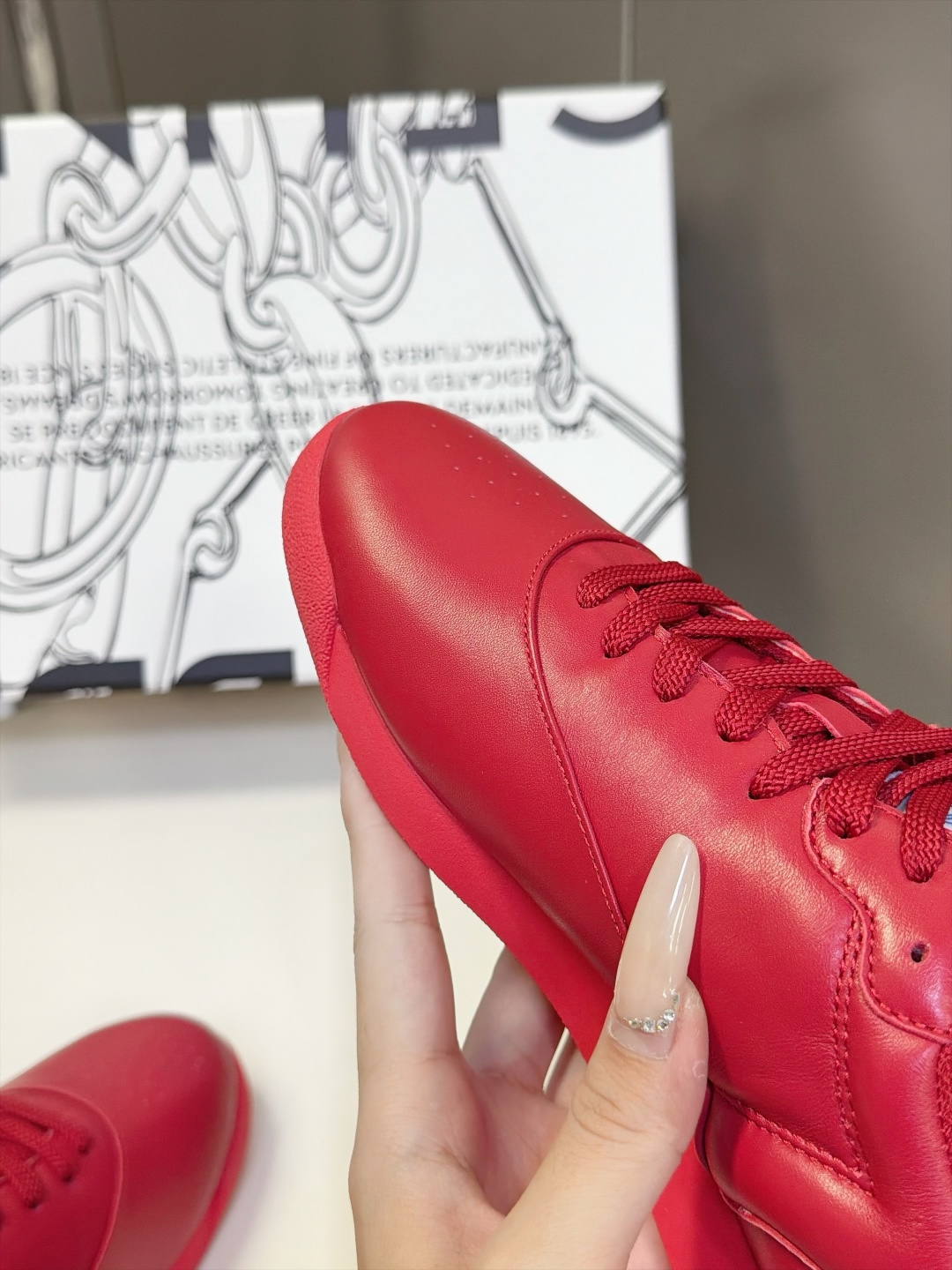 Celine思琳 × Reebok锐步最新联名款复古德训鞋 超多明星网红种草 Celine与Reebok的重磅联名款 融