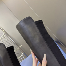 Stuart Weitzman秋冬最新款5050过膝长筒靴 杨幂同款经典SW大筒口过膝靴 靴口做了自然斜切弧度 不卡大腿 Stuart Weitzman秋冬最新款5050过膝长筒靴 杨幂同款经典SW大筒口过膝靴 靴口做了自然斜切弧度 不卡大腿