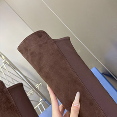 Stuart Weitzman秋冬最新款5050过膝长筒靴 杨幂同款经典SW大筒口过膝靴 靴口做了自然斜切弧度 不卡大腿 Stuart Weitzman秋冬最新款5050过膝长筒靴 杨幂同款经典SW大筒口过膝靴 靴口做了自然斜切弧度 不卡大腿