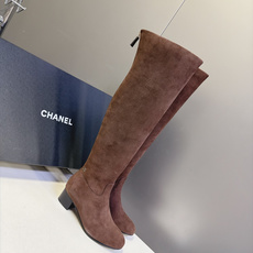 CHANEL香奈儿秋冬最新款粗跟高筒长靴 超多明星网红种草 极简高级的圆头中筒靴型 线条流畅利落不挑腿型后跟拉链开合 穿 CHANEL香奈儿秋冬最新款粗跟高筒长靴 超多明星网红种草 极简高级的圆头中筒靴型 线条流畅利落不挑腿型后跟拉链开合 穿