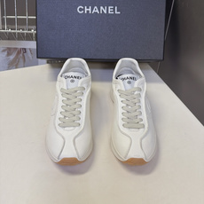 CHANEL香奈儿最新款复古德训运动鞋| 超多明星网红种草 复古流线德训鞋型 简约流畅鞋身 拼接撞色设计 侧面标志性立体 CHANEL香奈儿最新款复古德训运动鞋| 超多明星网红种草 复古流线德训鞋型 简约流畅鞋身 拼接撞色设计 侧面标志性立体