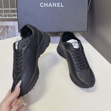 CHANEL香奈儿最新款复古德训运动鞋| 超多明星网红种草 复古流线德训鞋型 简约流畅鞋身 拼接撞色设计 侧面标志性立体 CHANEL香奈儿最新款复古德训运动鞋| 超多明星网红种草 复古流线德训鞋型 简约流畅鞋身 拼接撞色设计 侧面标志性立体