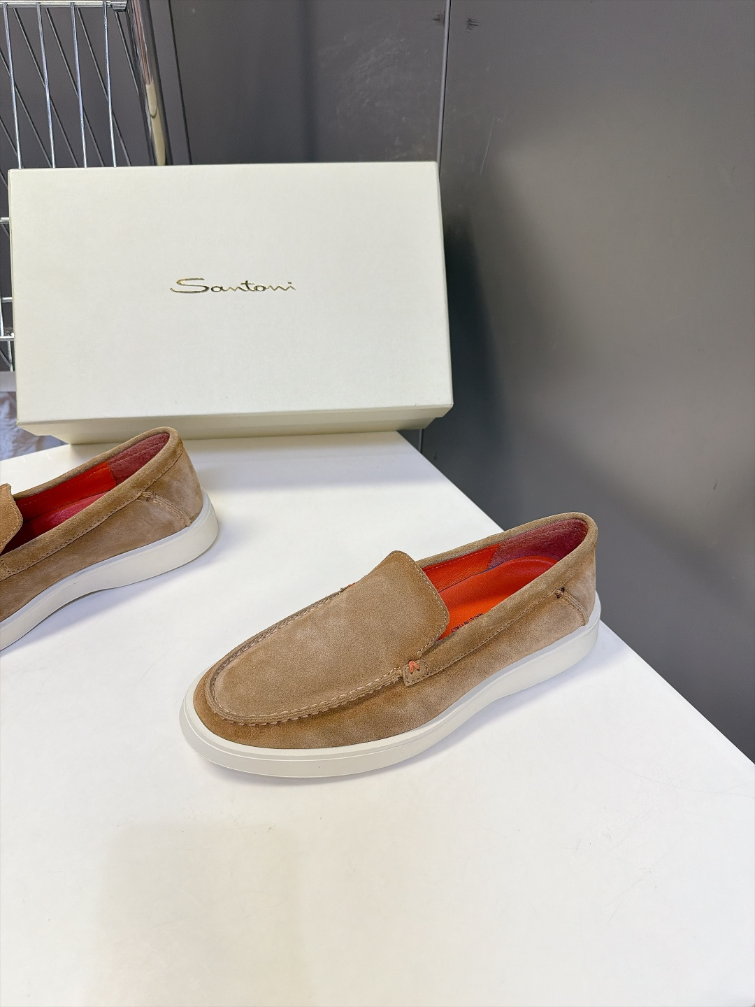 Santoni 圣东尼Easy系列老钱风乐福鞋 超多明星网红种草 意大利Santoni经典Easy休闲乐福鞋 标志性亮眼 Santoni 圣东尼Easy系列老钱风乐福鞋 超多明星网红种草 意大利Santoni经典Easy休闲乐福鞋 标志性亮眼