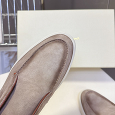 Santoni 圣东尼老钱风高帮无套脚切尔西休闲靴 超多明星网红种草 Santoni新款高帮一脚蹬切尔西 延续品牌标志性 Santoni 圣东尼老钱风高帮无套脚切尔西休闲靴 超多明星网红种草 Santoni新款高帮一脚蹬切尔西 延续品牌标志性