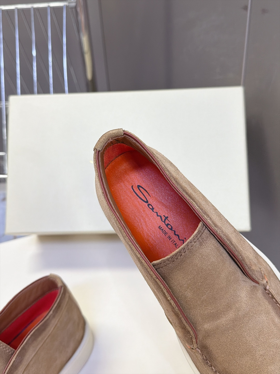 Santoni 圣东尼老钱风高帮无套脚切尔西休闲靴 超多明星网红种草 Santoni新款高帮一脚蹬切尔西 延续品牌标志性