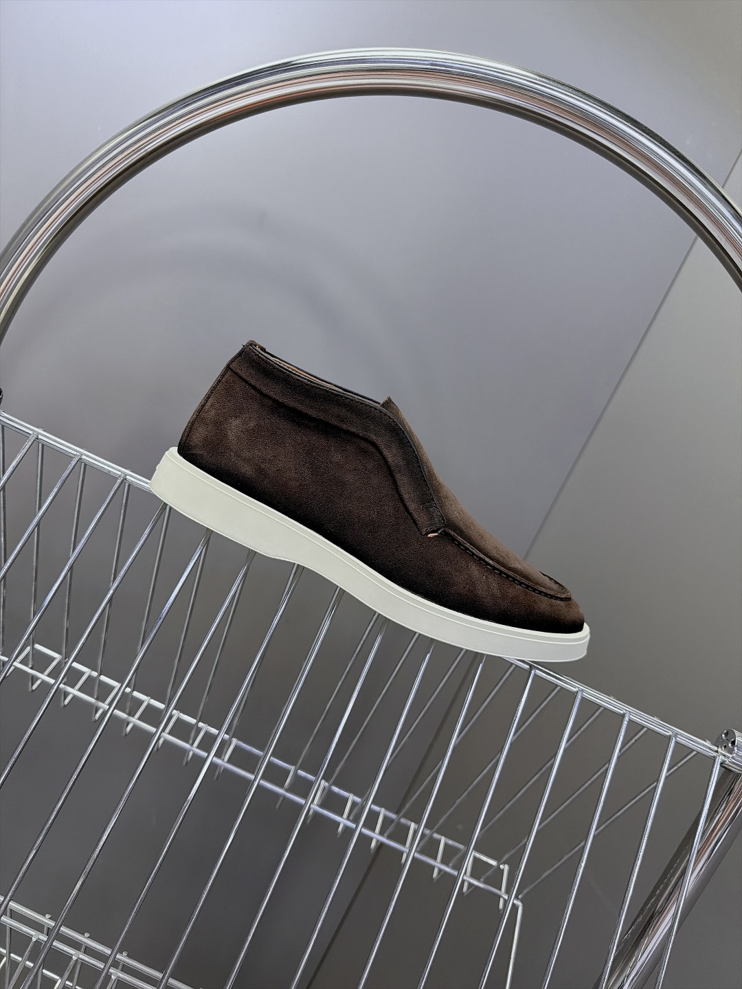 Santoni 圣东尼老钱风高帮无套脚切尔西休闲靴 超多明星网红种草 Santoni新款高帮一脚蹬切尔西 延续品牌标志性