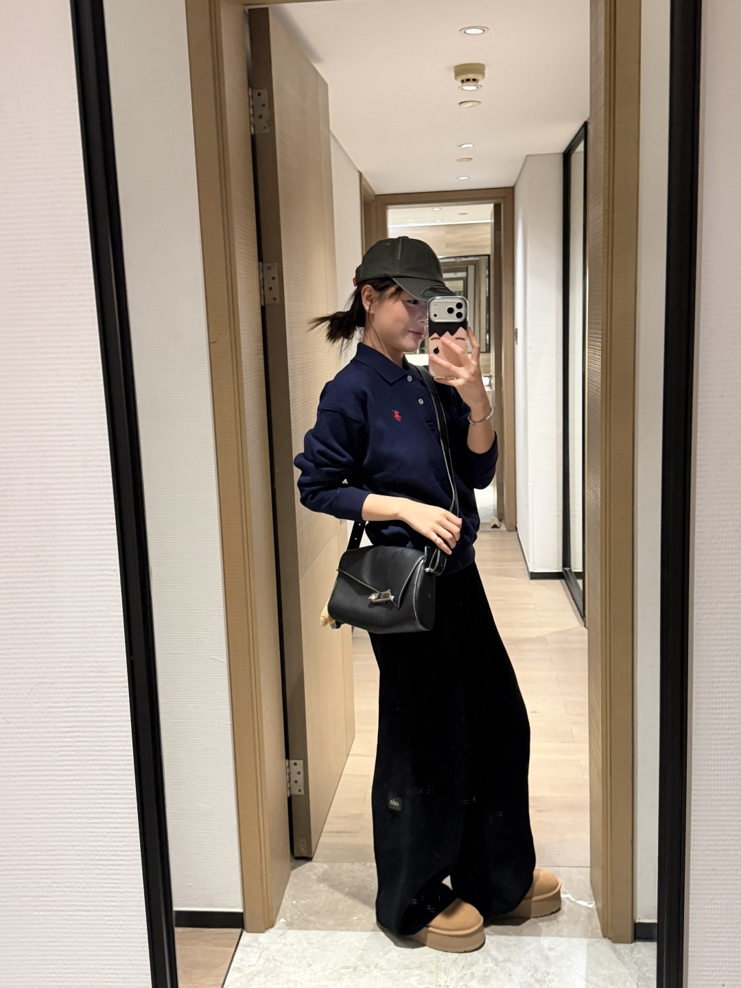 _d-q9s0Ep6cIhCWNHv-zNIzaymbdSAiuvsvm571A