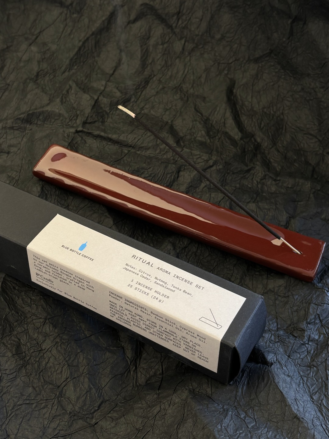 NO:879317,A box of 25 sticks, three of which are dark colors (different fragrances), about 24g, one stick can burn for about 30 minutes, and will change differently depending on the climate, wind direction, etc., car fragrance, home fragrance, candle19860909一盒25支  其中三支是深色（是不同香调）  约24g 一支可燃烧30分钟左右 会根据气候风向等等有不同的变化,车载香薰.居家香氛.蜡烛,accessory