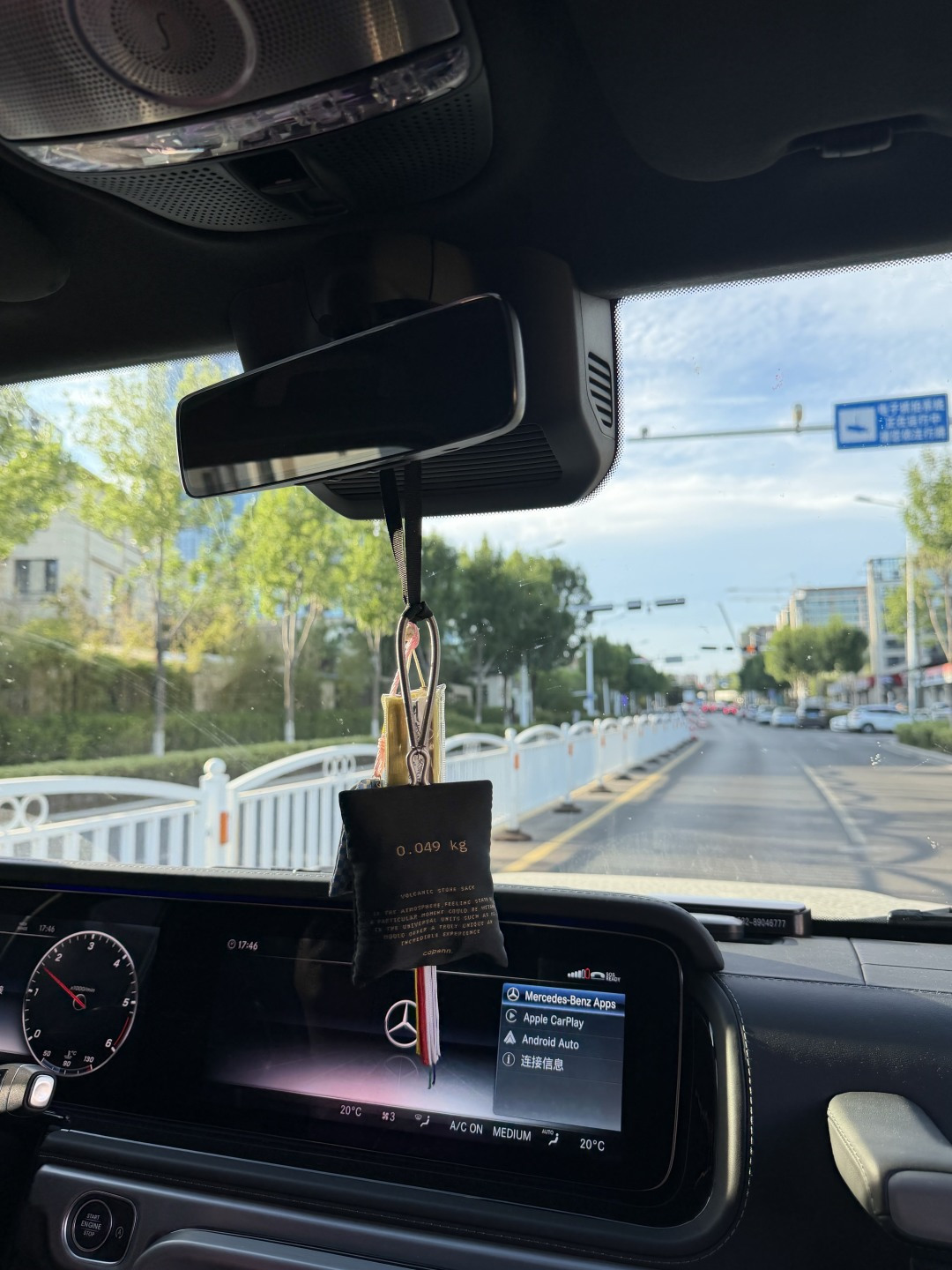 NO:879303,The more I look at the black color, the more I like it. It is suitable for any car, car aromatherapy, home fragrance and candles.19860909黑色越看越喜欢 适合于任何车哈哈哈哈哈,车载香薰.居家香氛.蜡烛,accessory