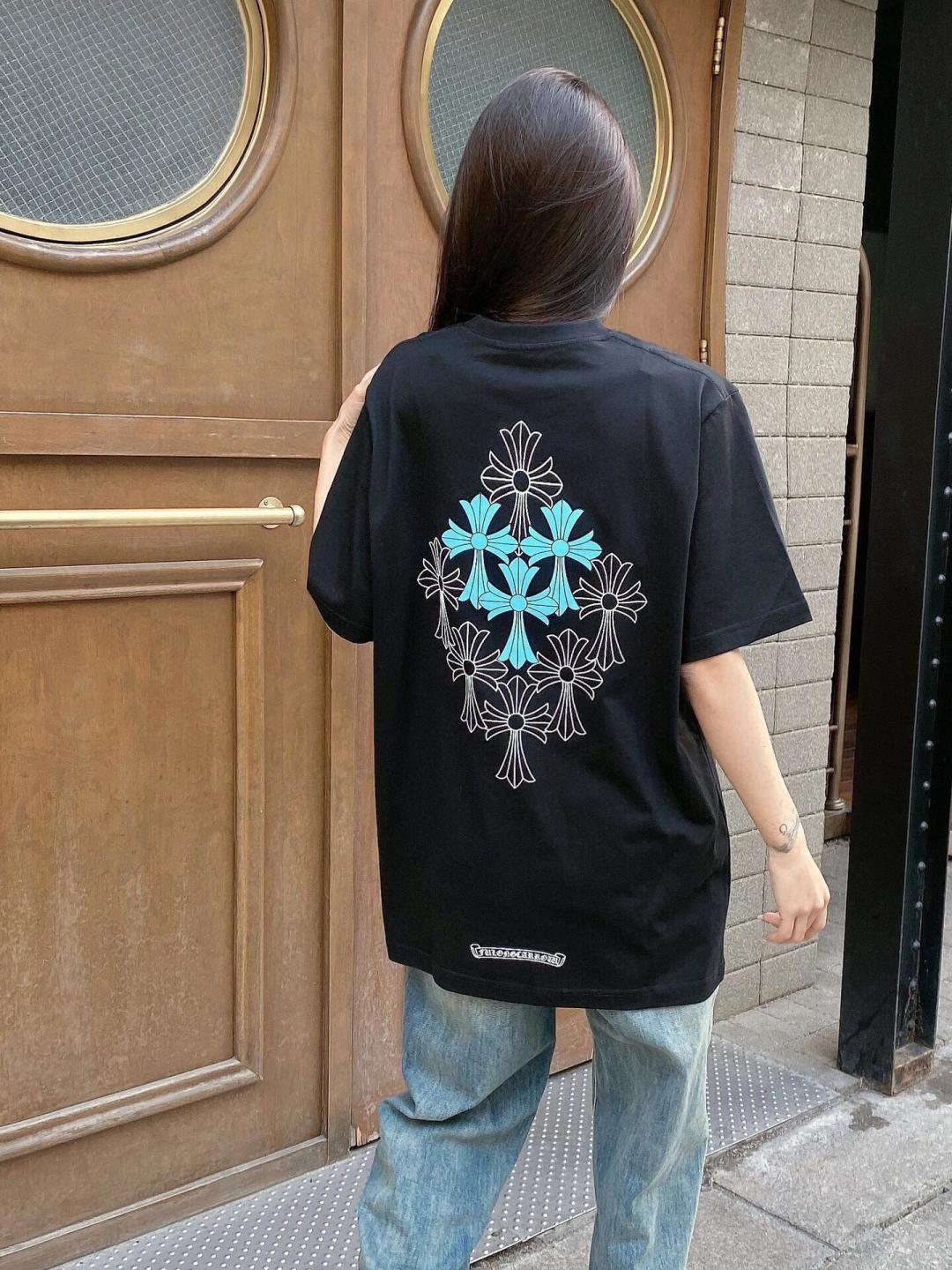 Футболка с принтом в виде крестов на спине Chrome Hearts