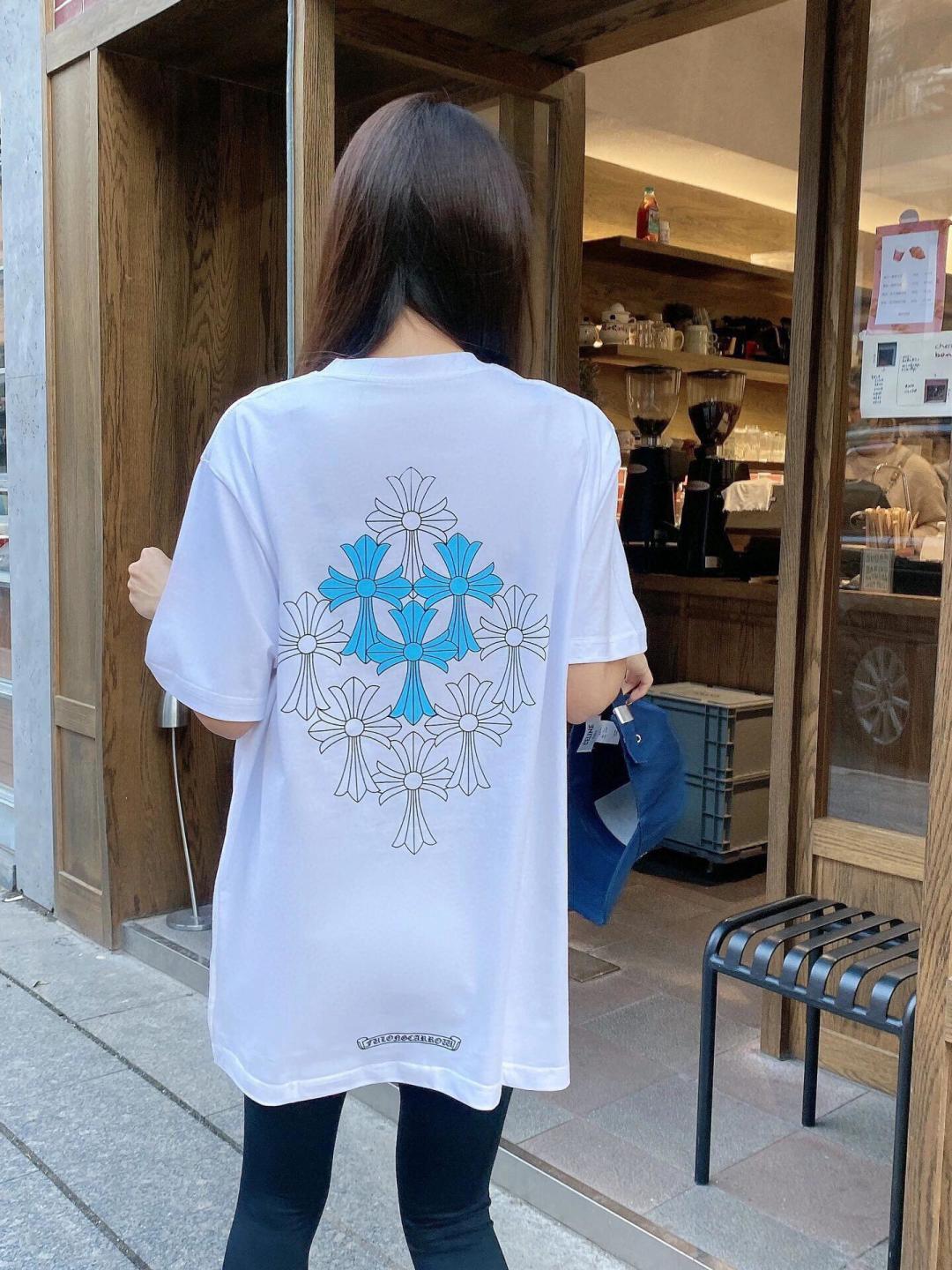 Футболка с принтом в виде крестов на спине Chrome Hearts