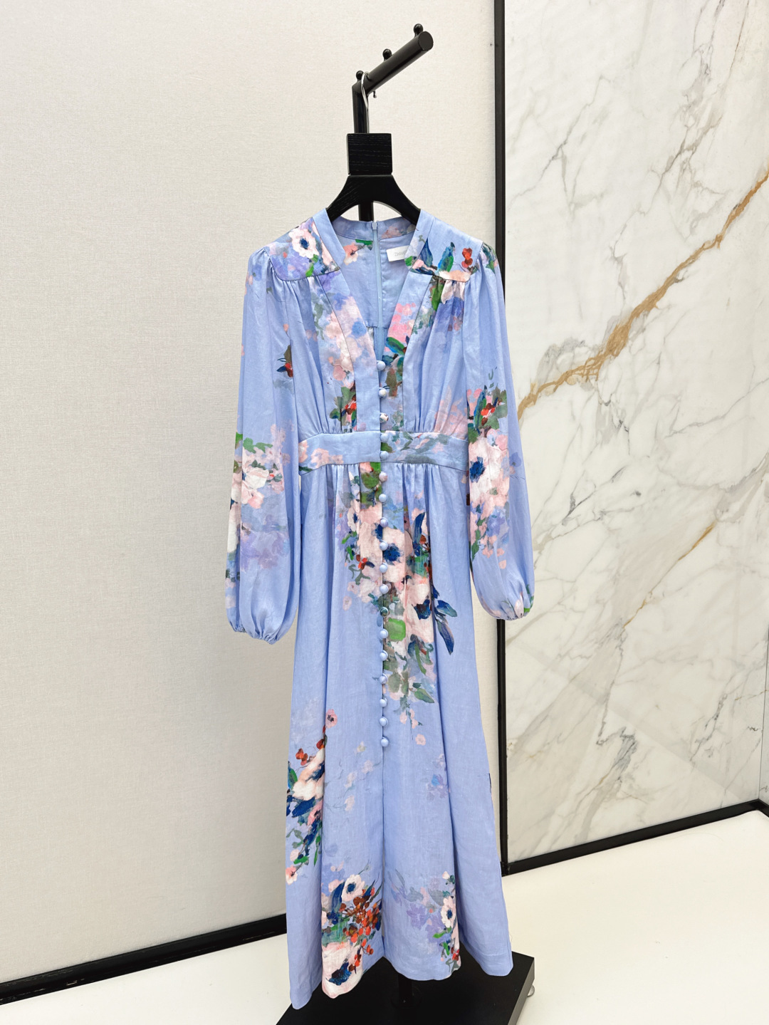 NO:295425,Exclusive first release Zimmen-M 25Ss————The latest linen printed dress in early spring, elegant and fresh vacation style, elegant floral pattern, three-dimensional waist-hugging style, romantic and elegant white and rich beauty essentials, imported linen printed fabric, one color is available in stock smlxl,, skirts, alexander wang19860909独家首发 Zimmen-M 25Ss———早春最新款亚麻印花连衣裙淡雅清新的度假风气息 优雅花卉图案 立体收腰版型 浪漫优雅的白富美必备单品 进口亚麻印花面料 一色现货发售smlxl,,skirts,alexander wang,Women's clothing