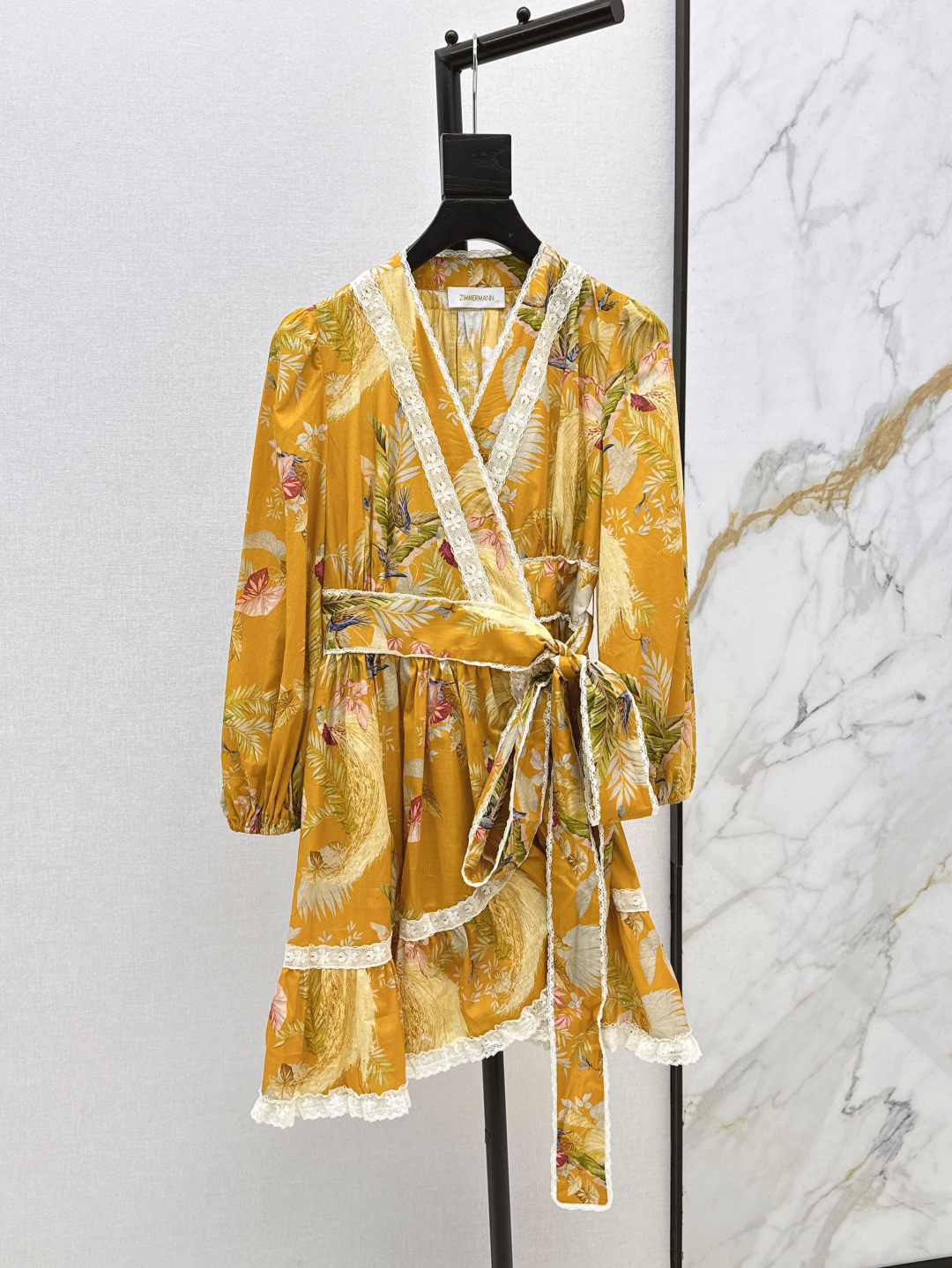 NO:428775,Exclusive first release Zimmen-M 25Ss———The latest spring and summer vacation style tropical rainforest wrap dress with elegant and fresh vacation style Elegant pattern prints romantic and elegant white and rich beauty essentials Imported fabrics One-color spot sale smlxl, skirts, alexander wang19860909独家首发 Zimmen-M 25Ss———春夏最新款度假风热带雨林裹身连衣裙淡雅清新的度假风气息 优雅图案印花浪漫优雅的白富美必备单品 进口面料 一色现货发售smlxl,,skirts,alexander wang,Women's clothing