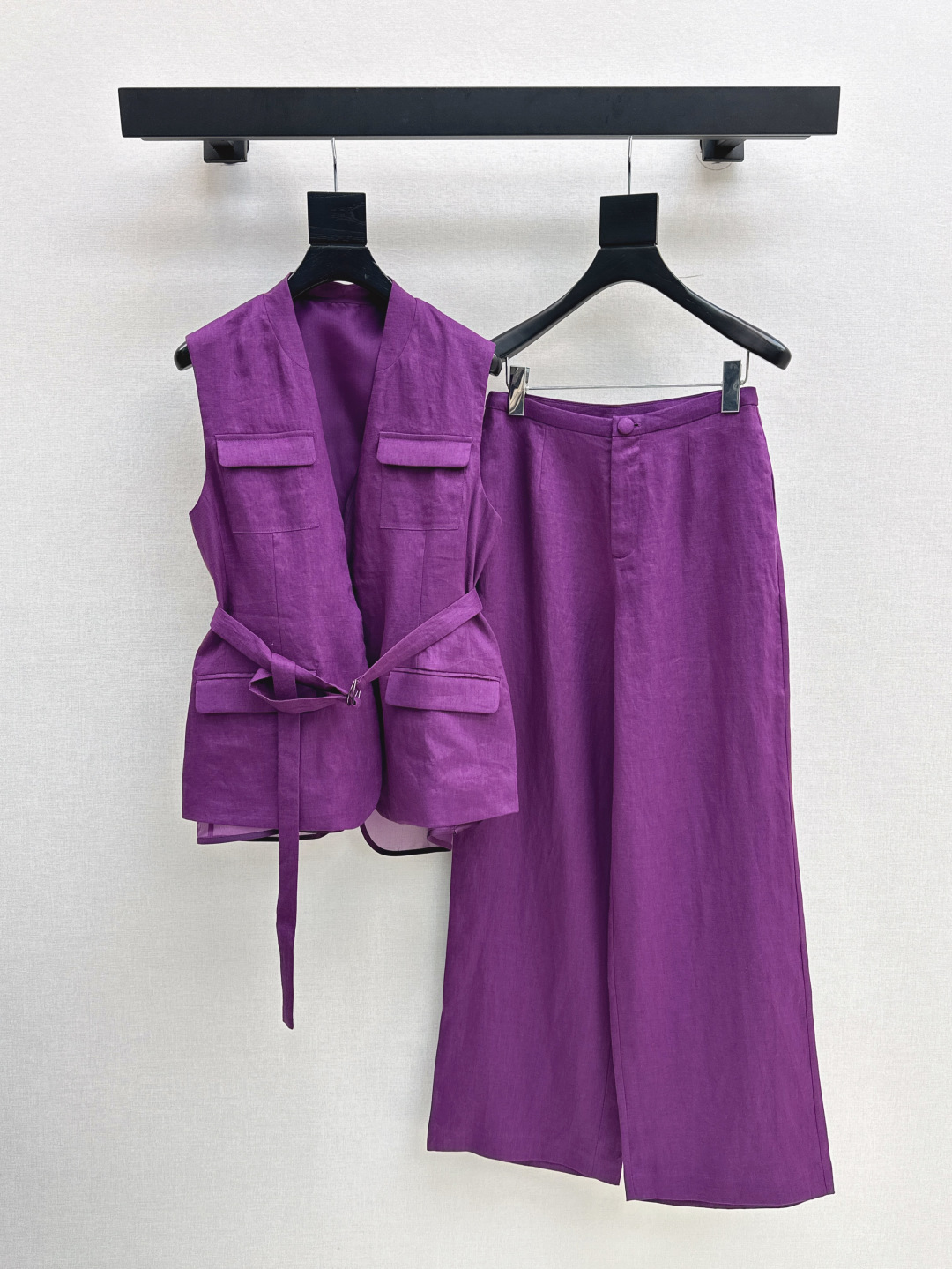 NO:428774,Bc 25Ss————The latest vest suit for spring and summer. Spliced ​​Ogensha fake two-piece vest jacket wide-leg pants. The upper body looks slim and tall. The gentle and elegant feeling of aura is exquisite and slim and not picky. One set is available. Five colors are available in stock. SML, Jackets & coats, alexander wang19860909Bc 25Ss————春夏最新款马甲套装 拼接欧根纱假两件马甲外套阔腿裤 上身显瘦又高挑 不失气场的温柔优雅感 精致既视感版型显瘦不挑人 一套出 五色现货发售sml,,jackets & coats,alexander wang,Women's clothing