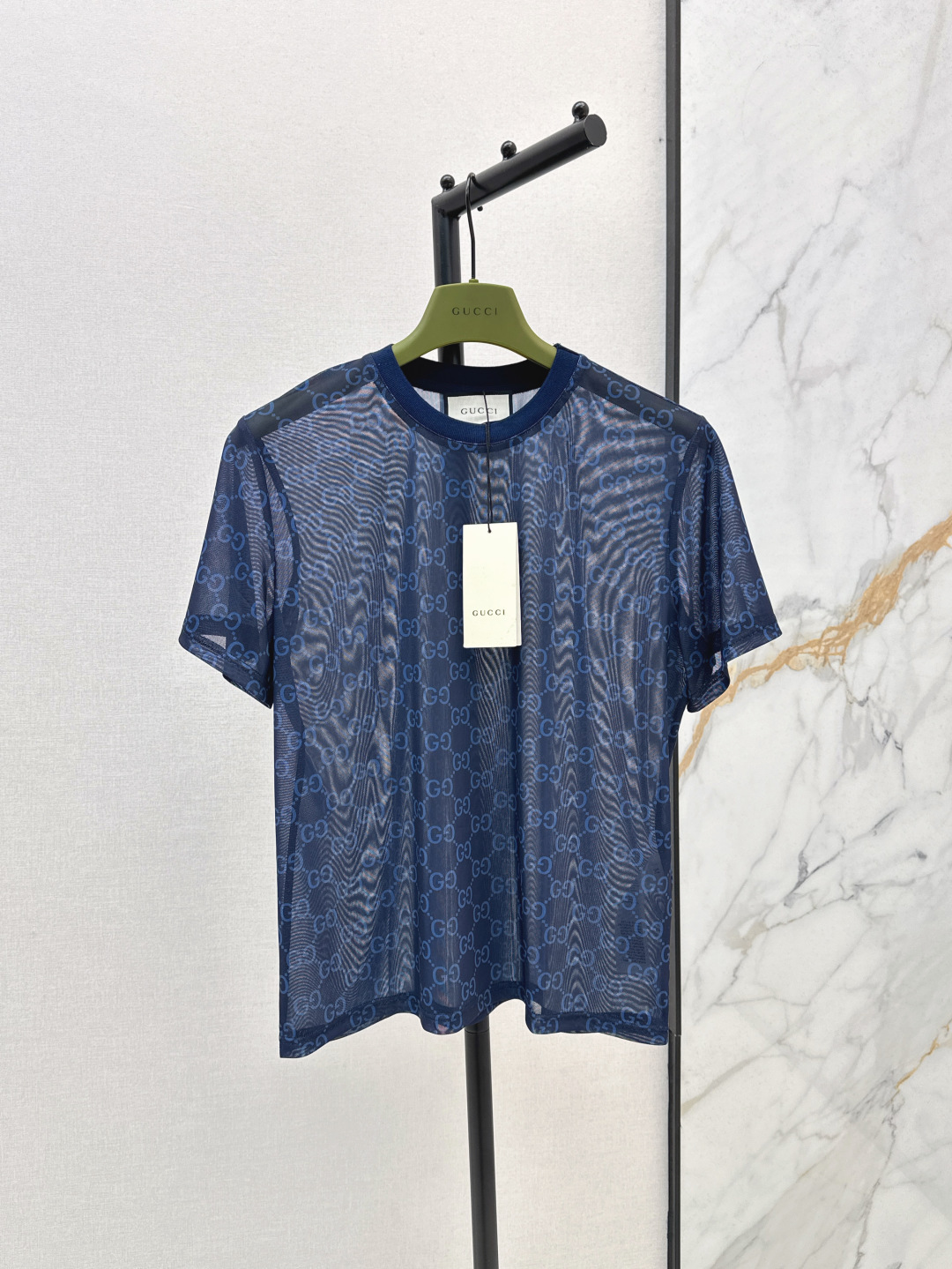 NO:430806,Gu 25Ss————The latest spring and summer Monograw penetrating printed short-sleeved top is high-end, soft and elastic, comfortable, full of high-end outfit, semi-transparent, innovative fabric, light and soft, very good physical, tight and stylish, top body fashionable and versatile, one-color spot on sale sml, T-shirt, alexander wang19860909Gu 25Ss————春夏最新款Monograw渗透印花短袖上衣高级大气 柔软弹力很舒服 满满的穿搭高级感 半透视 创新面料 轻盈柔软 实物非常赞 紧身显身材 上身洋气百搭 一色现货发售sml,,T-shirt,alexander wang,Women's clothing