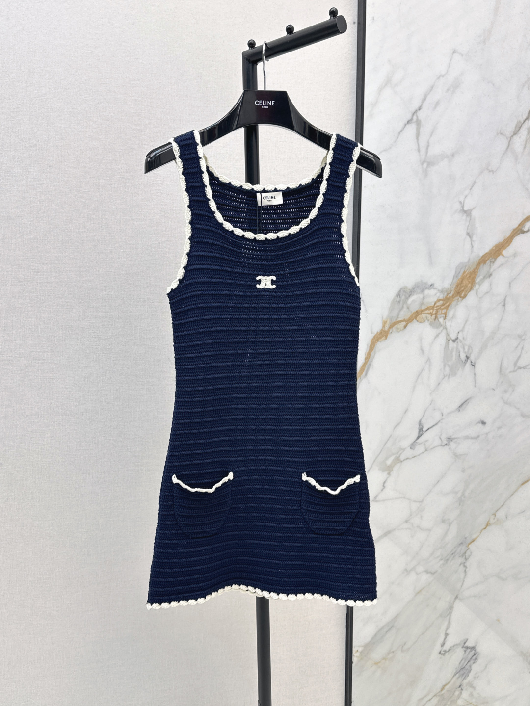 NO:433765,Recommended single models CE 25Ss————The latest spring and summer navy blue crochet sleeveless dress contrasting color lace knit custom heavy craftsmanship classic H-style super slim, sweet, cool, elegant and age-reducing girlish style imported yarn texture is super comfortable, one-color spot on sale sml, skirts, alexander wang19860909爆单款推荐 CE 25Ss————春夏最新款海军蓝钩针无袖连衣裙撞色花边针织定制重工艺 经典H版型超显瘦 甜酷优雅减龄少女风 进口纱线质感超舒适 一色现货发售sml,,skirts,alexander wang,Women's clothing