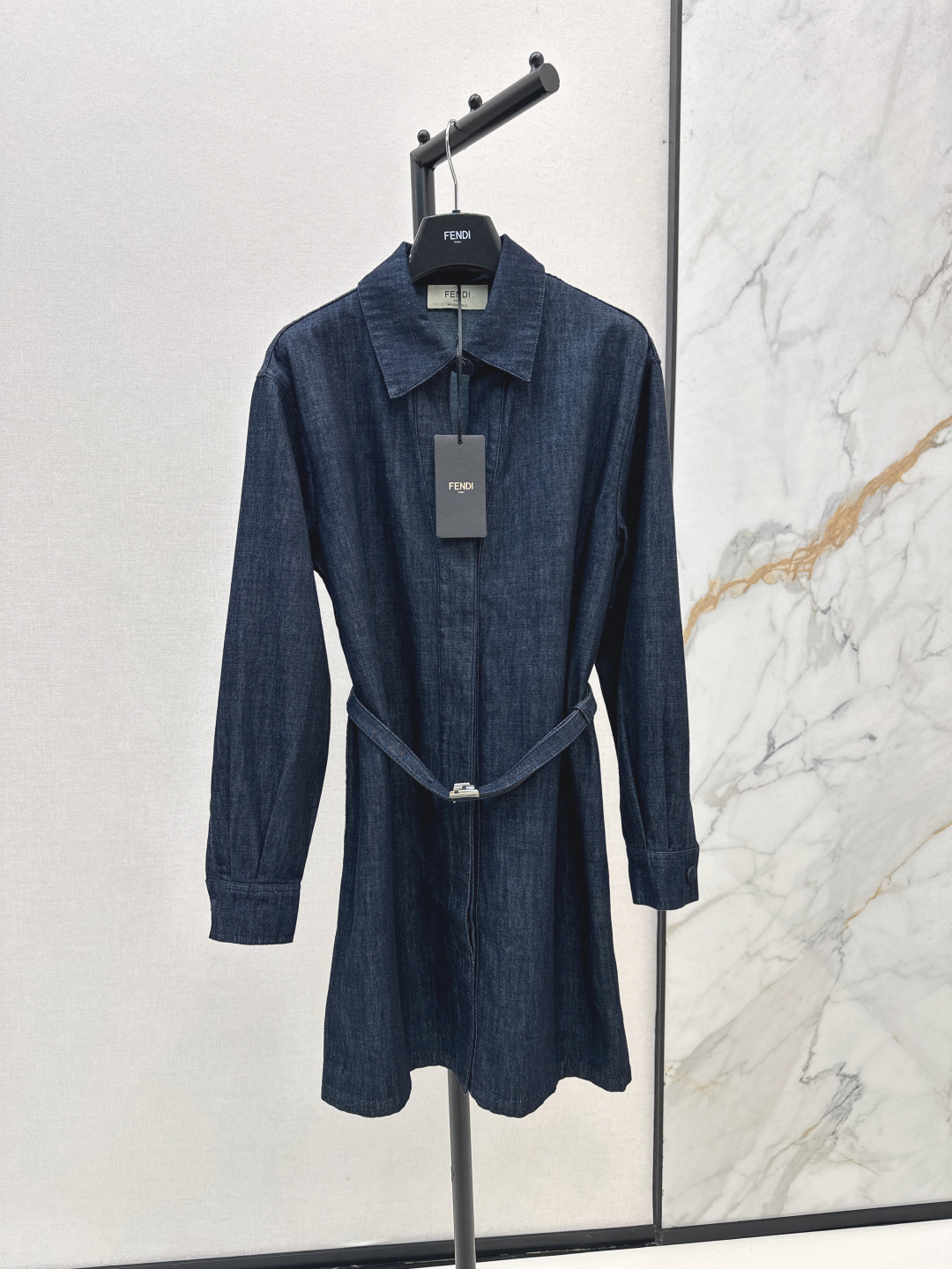 NO:441035,FD 25Ss——————The latest style of early autumn original color denim shirt collar dress custom denim fabric with good texture, straight-tube style is not picky, modern casual sweet and cool fashionable outfit, high-end tone fashionable interpretation of various styles, one color is available for sale in stock, skirts, shirts, alexander wang19860909FD 25Ss————早秋最新款原色牛仔衬衫领连衣裙定制牛仔面料 质感很好 直筒版型不挑人 摩登休闲甜酷时髦精穿搭 高级色调时髦演绎各种风格 一色现货发售sml,,skirts,shirts,alexander wang,Women's clothing