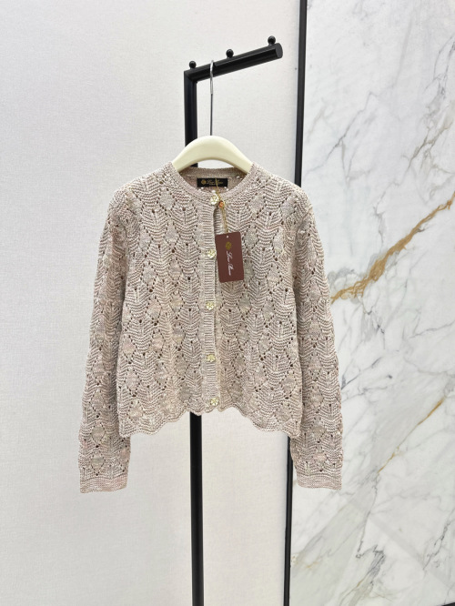Elegant Women's Knitted Cardigan with Floral Buttons - Lightweight Sweater 1 Elegant Women's Knitted Cardigan with Floral Buttons - Lightweight Sweater