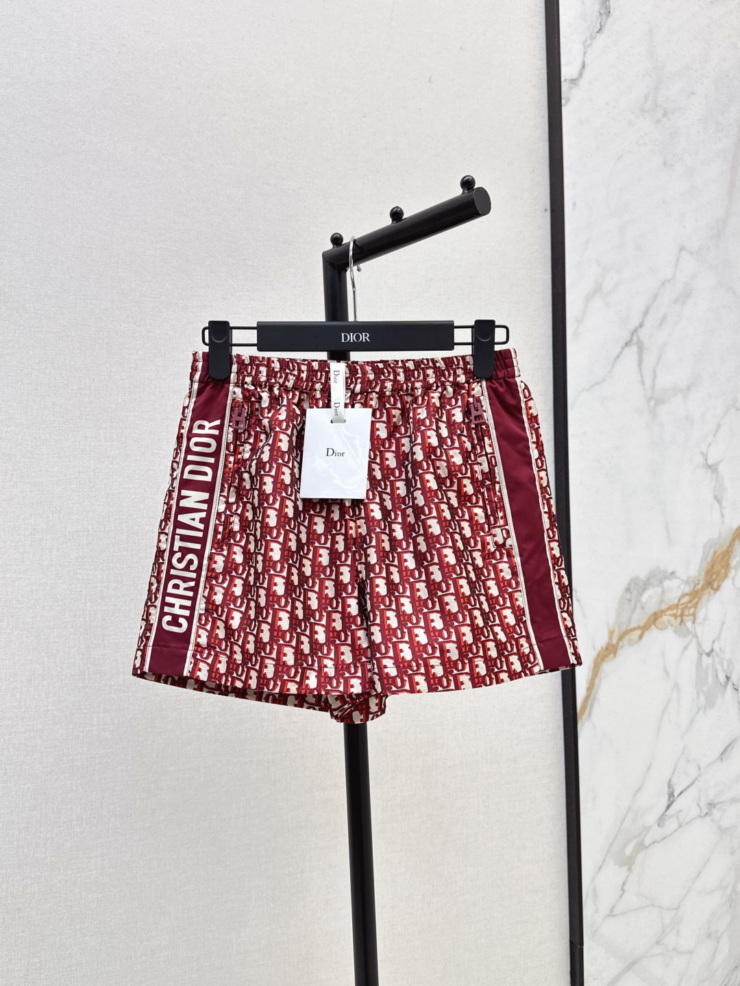 NO:447183,CD 25Ss—————The latest fashionable retro logo jacquard suit, loose hooded jacket + shorts, another fashion expert’s favorite!  Exquisite details, every piece is full of surprises. Casual suits, high fashion craftsmanship, outstanding style, no pick on body shape, practical and versatile, combined with comfort and function, developed in one color, spot sml shorts, shorts, jackets & coats, hats, alexander wang19860909CD 25Ss—————早秋最新款时髦复古logo提花套装宽松连帽外套+短裤 又一款时尚达人的心头好！细节精致 每一件到手都是惊喜满溢 休闲套装 高级时装工艺 版型绝绝子 不挑身材 实用百搭 舒适与功能相结合 一色分开发 现货发售sml 短裤,,shorts,jackets & coats,hats,alexander wang,Women's clothing