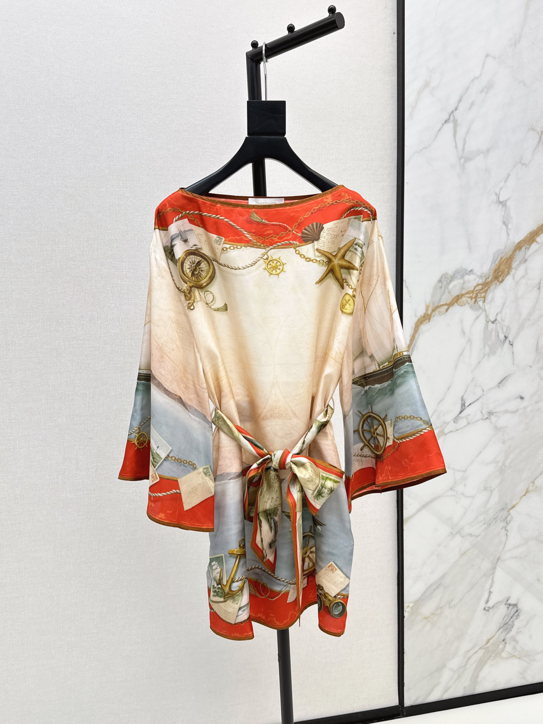 NO:450895,Exclusive first release Zimmen-M 25Ss———The latest vacation style sailing series silk dresses with elegant and fresh vacation style. Elegant pattern prints, romantic and elegant white and rich beauty must-have items. Imported silk fabrics. One-color spot-on smlxl, skirts, real silk, alexander wang19860909独家首发 Zimmen-M 25Ss———早秋最新款度假风航海系列真丝连衣裙淡雅清新的度假风气息 优雅图案印花浪漫优雅的白富美必备单品 进口真丝面料 一色现货发售smlxl,,skirts,real silk,alexander wang,Women's clothing