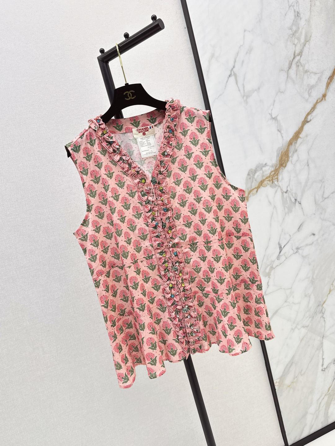 Elegant Sleeveless Ruffle Blouse - Chic & Versatile Top 3 cmp i1753433209237 8372 0 2