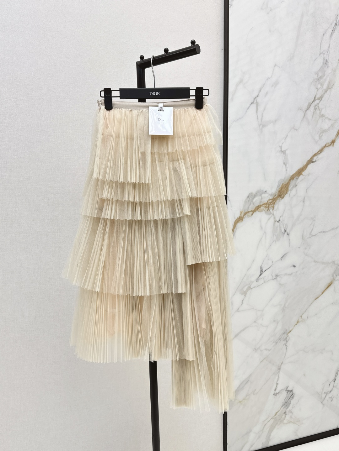 NO:456388,Must-in-one elegant Lady items CD 25Ss—————The latest autumn and winter irregular layered pleated mesh skirt yb custom mesh fabric + removable lining Custom pleated craftsmanship elegant and lively retro palace style fairy-like cake layered skirt hem The upper body has an elegant and gorgeous feeling. Various shirts and small jackets match beautifully. Look ~~ Two colors are available for sale in stock. SML, skirts, jackets & coats,shirts,alexander wang19860909必入优雅Lady单品 CD 25Ss—————秋冬最新款不规则层次压褶网纱半裙yb定制网纱面料+可拆卸内衬 定制压褶工艺飘逸灵动 复古宫廷风 仙气飘飘蛋糕层次大裙摆 上身自带优雅华丽感 各种衬衫小上衣外套搭配起来美美滴公主Look ～～ 两色现货发售sml,,skirts,jackets & coats,shirts,alexander wang,Women's clothing