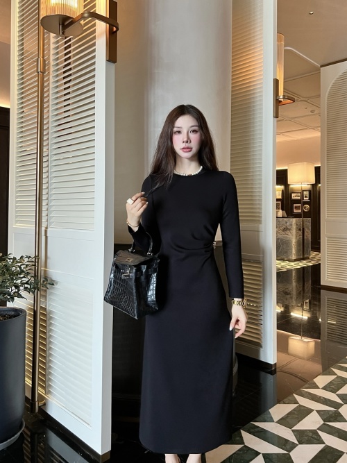 Loewe Women's Black Long Sleeve Midi Dress with Waist Detail 1 Loewe Women's Black Long Sleeve Midi Dress with Waist Detail