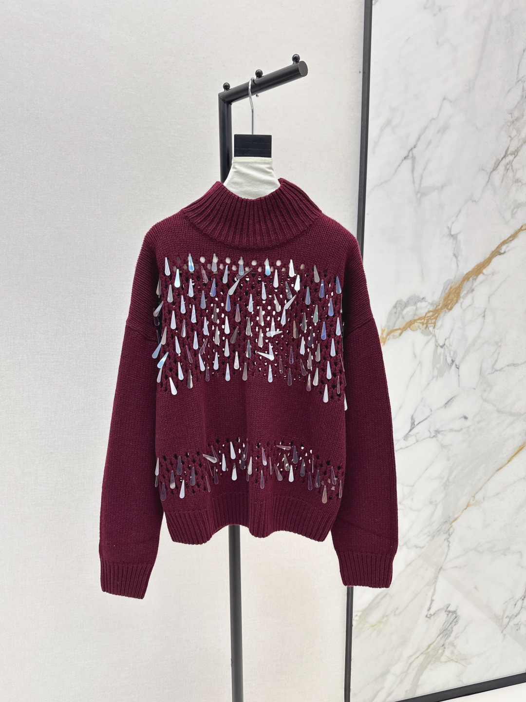 NO:464014,Exclusive first release Bc 25Ss———The latest super heavy industry pure handmade water drop bead-piece cashmere sweater with high intelligence, imported cashmere yarn positioning and weaving wisp craftsmanship, original custom loose shoulder-length style is not picky, Italian minimalist and low-key luxury high-end feeling, casual and elegant classic without picking people, super slim three-color spot on sale, sml, sweaters, alexander wang19860909独家首发 Bc 25Ss————秋冬最新款超重工的纯手工水滴珠片羊绒毛衣高智感穿搭 进口羊绒纱线定位编织缕空工艺 原版定制宽松落肩版型不挑人 意式极简低调奢华的高级感 随性优雅经典不挑人上身超显瘦 三色现货发售sml,,sweaters,alexander wang,Women's clothing