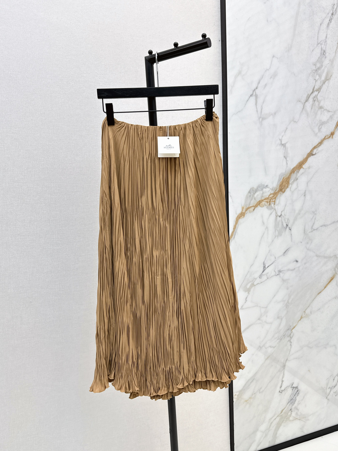 NO:465519,Exclusive first launch RL 25Ss——————The latest new French elegant pleated long skirt pleated chiffon fabric with excellent flowing texture. Double-layer large skirt is elegant and age-reducing girlish style. The classic style is high-end and fashionable. It is not picky about people and looks slim. It is available in stock. SML, skirts, alexander wang19860909独家首发 RL 25Ss————早秋最新款新品法式优雅褶皱长半裙百褶雪纺面料 飘逸质感超赞 双层大裙摆优雅减龄少女风 经典版型高级又时髦 不挑人上身超显瘦 一色现货发售sml,,skirts,alexander wang,Women's clothing