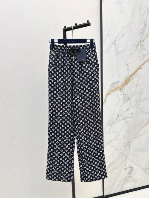 Louis Vuitton Women's Monogram Straight-Leg Pants - Black, Autumn Collection 1 Louis Vuitton Women's Monogram Straight-Leg Pants - Black, Autumn Collection