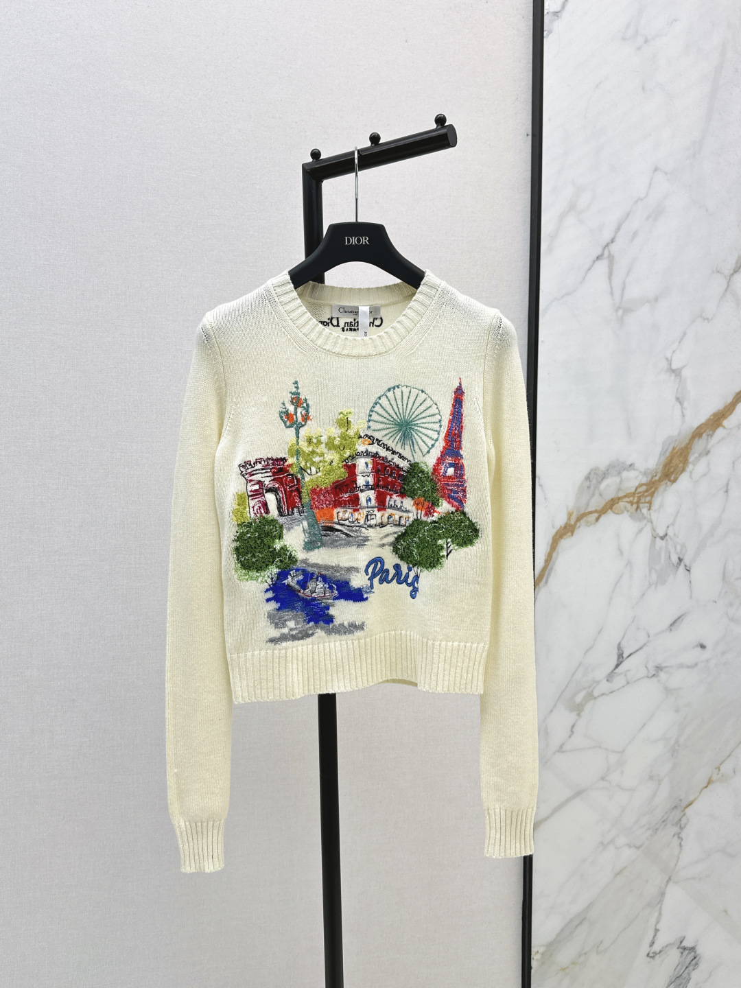 NO:472821,CD 25Ss————The latest style of printed pattern embroidered cashmere sweater imported 100% cashmere yarn quality is excellent. Swiss machine full-frame heavy industry multi-color positioning embroidery craft flower series is super beautiful. White and rich and beautiful must be included. Luxury high-end items. Classic versatile style and elegant age-reducing girlish style. They are all good-looking with yarn skirts and jeans. They are sold in stock. SML, skirts, jeans, sweaters, alexander wang19860909CD 25Ss————秋冬最新款印花图案刺绣羊绒毛衣进口百分百羊绒纱线质量超赞 瑞士机满幅重工多色定位刺绣工艺花系列超美 白富美必入 奢华高级单品 经典百搭版型气质优雅减龄少女风 搭配纱裙牛仔裤都好看 一色现货发售sml,,skirts,jeans,sweaters,alexander wang,Women's clothing