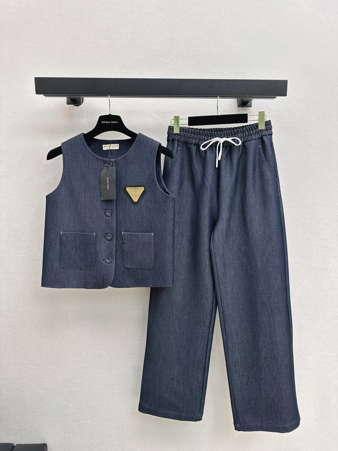 NO:472812,Bv 25Ss—————The latest vest suit in early autumn, vest jacket straight pants, top body looks slim and tall, gentle and elegant without losing the aura, exquisite déjà và và và và và và và và và và và và và và và và và và và và và và và và và và và và và và và và và và và và và và và và và và và và và và và và và và và và và và và và và và và và và và và và và và và và và và và và và và và và và và và và và và và và và và và và và và và và và và và và và và và và và và và và và và và và và và và và và và và và và và và và và và và và và và và và và và và và và và và và và và và và và và và và và và và và và và và và v�19860909Bv 25Ss————早秋最新款马甲套装 马甲外套直筒裤 上身显瘦又高挑 不失气场的温柔优雅感 精致既视感版型显瘦不挑人 一色分开发 现货发售sml 马,,bottega veneta,jackets & coats,alexander wang,Women's clothing