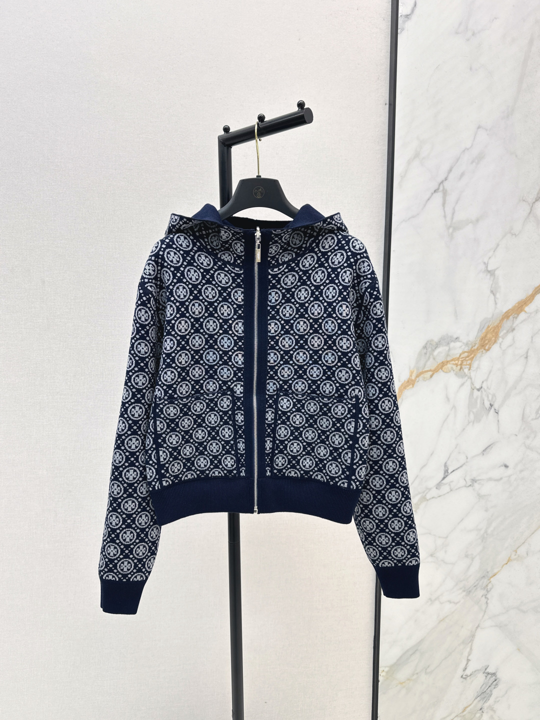 cmp i1756370841179 1333 0 2