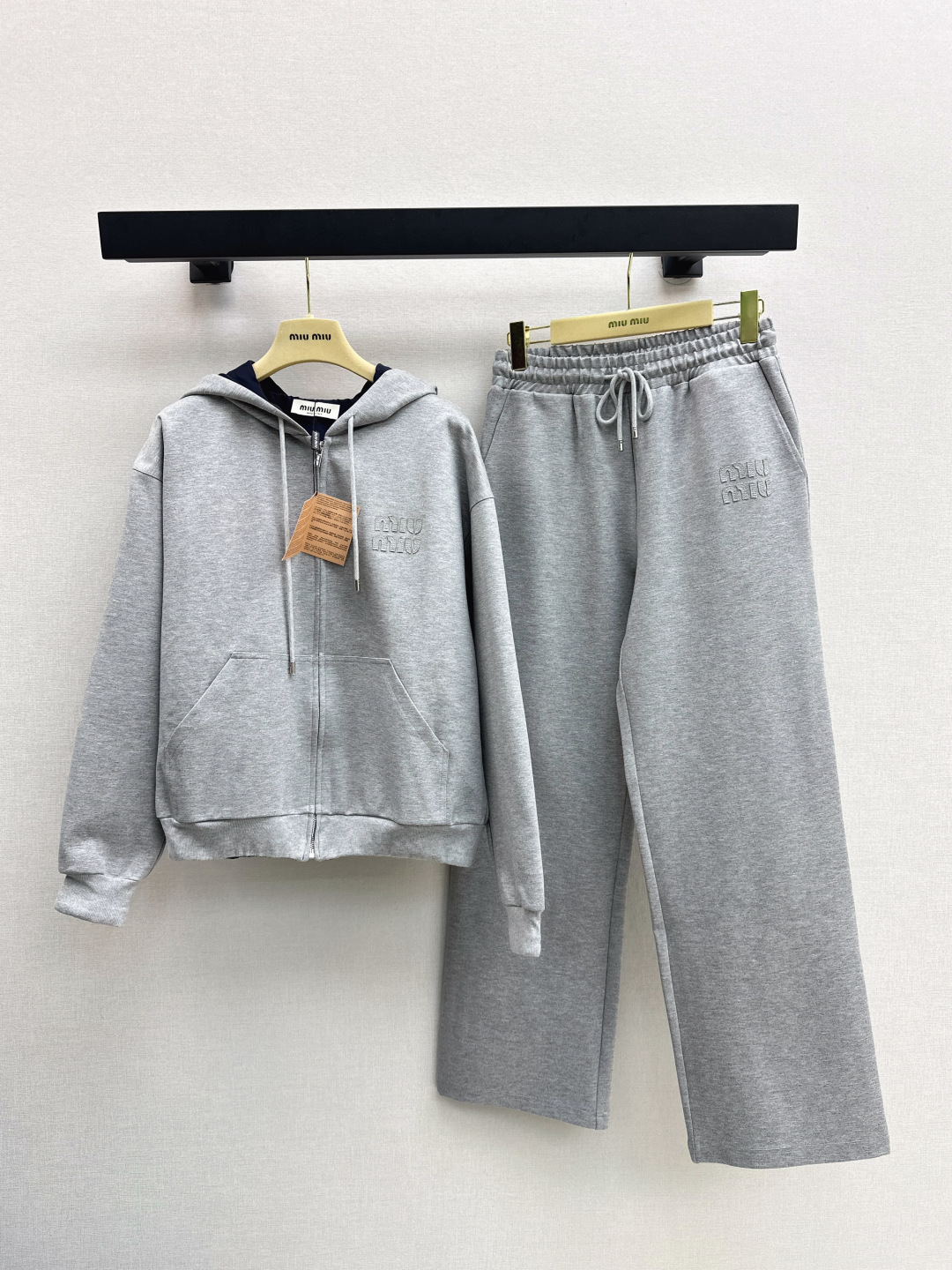 Miu Miu Ensemble de survêtement réversible à capuche et pantalon décontracté