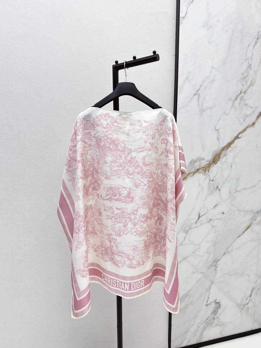 Dior 25SS Floral Silk Cape Dress - Romantic Resort Wear, Luxury Designer Style 9 cmp i1756373208260 9473 0 7