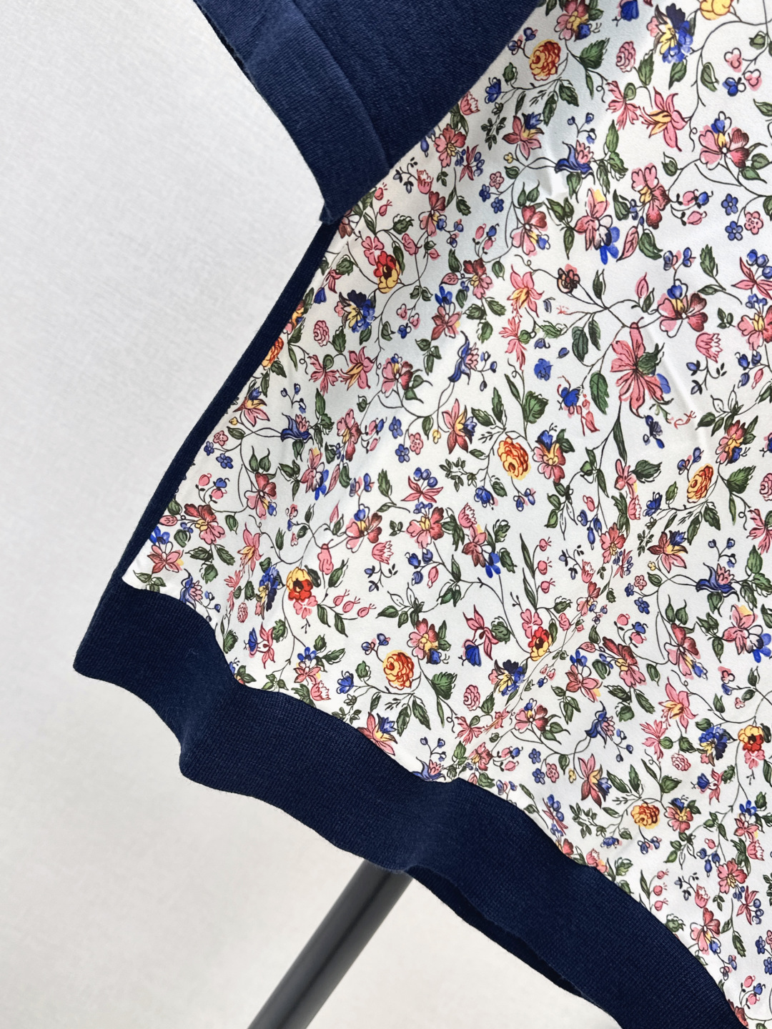 Elegant Floral Print Short Sleeve Sweater - Premium Women's Knit Top 8 cmp i1756374049699 4917 0 6