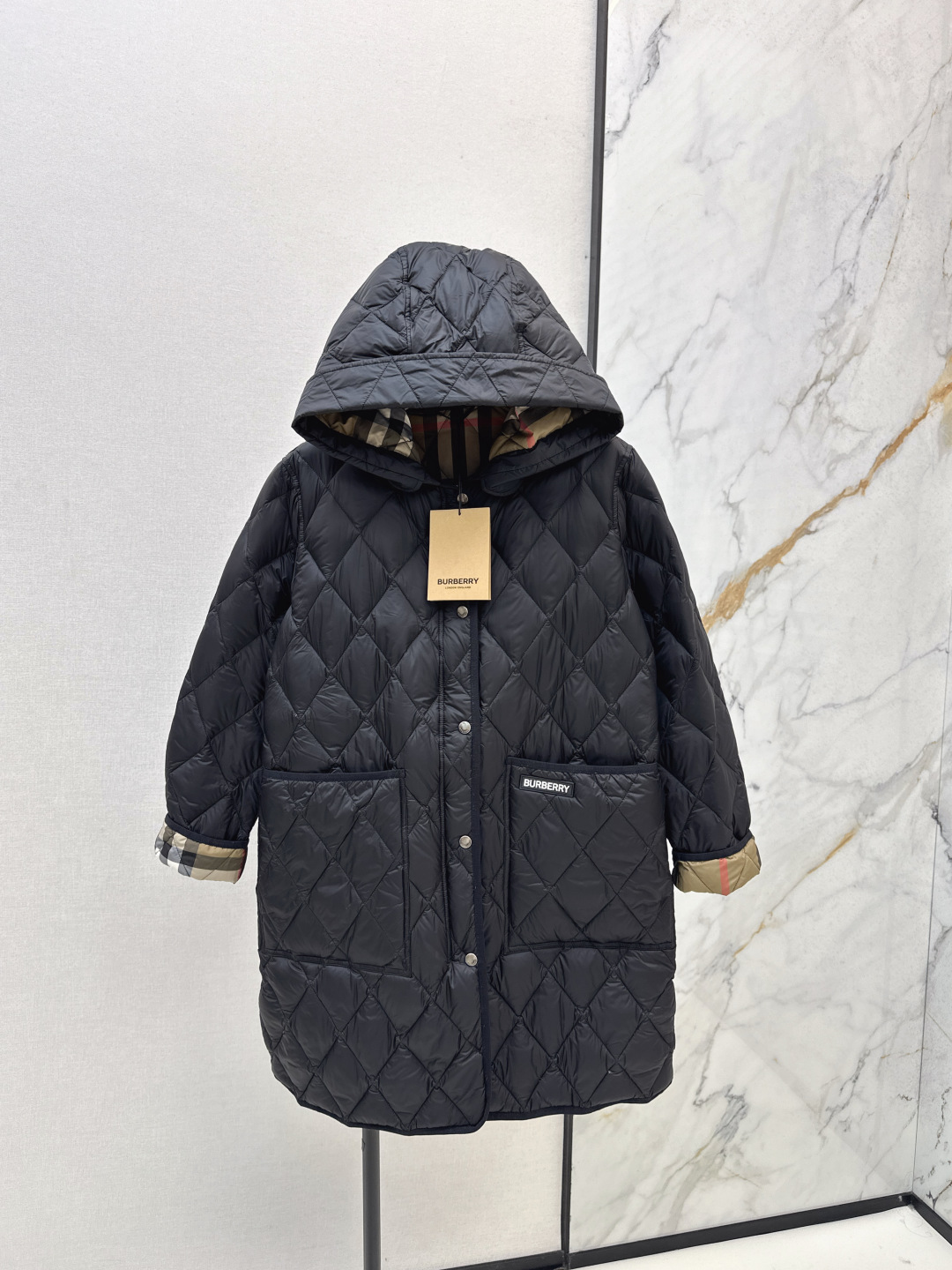 Burberry Gewatteerde Donsjas met Capuchon - Vintage Check Voering, Zwart