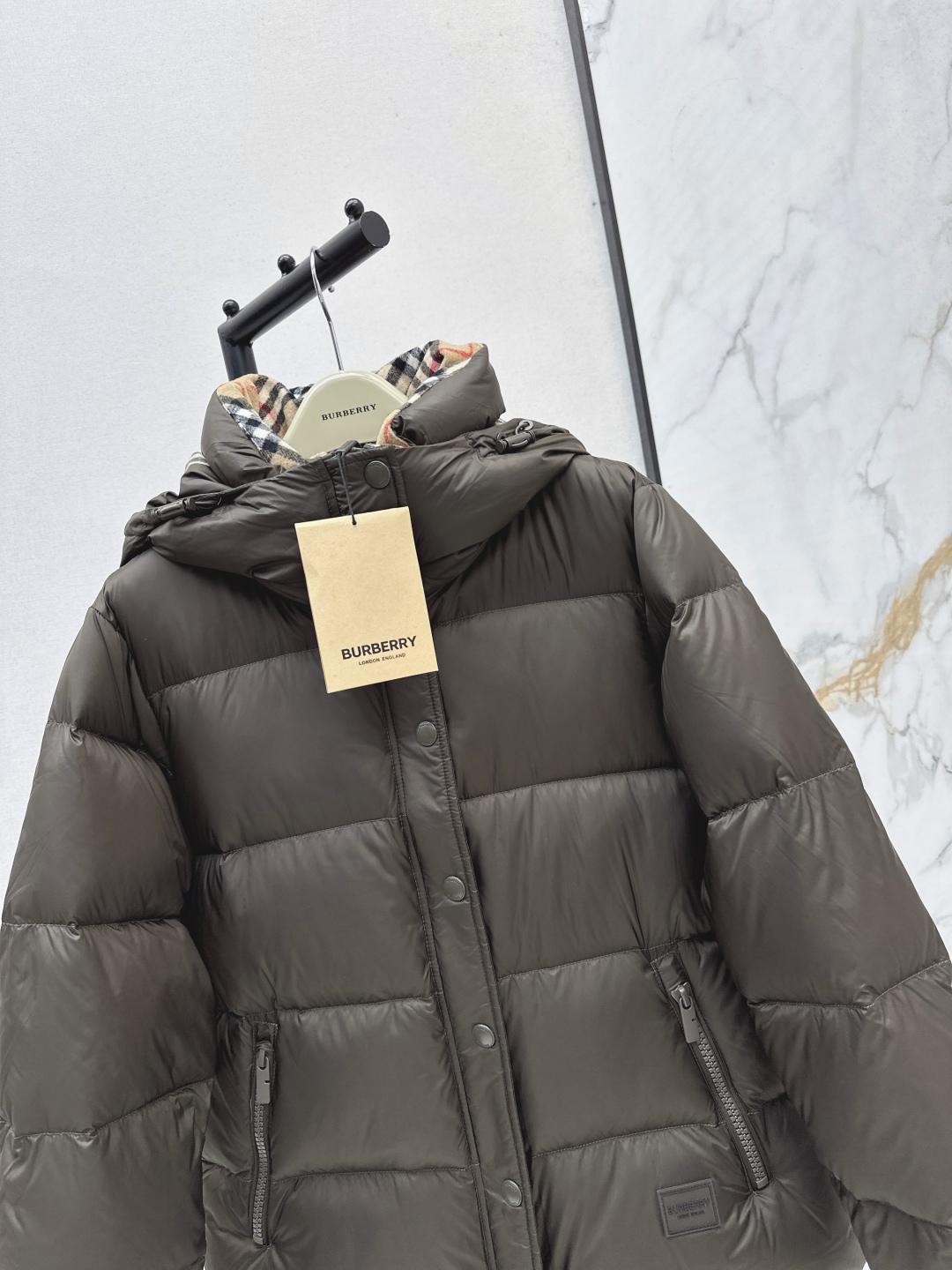 Burberry Women's Hooded Puffer Jacket Goose Down Filled H-Line Coat 4 cmp i1756377072895 3687 0 2