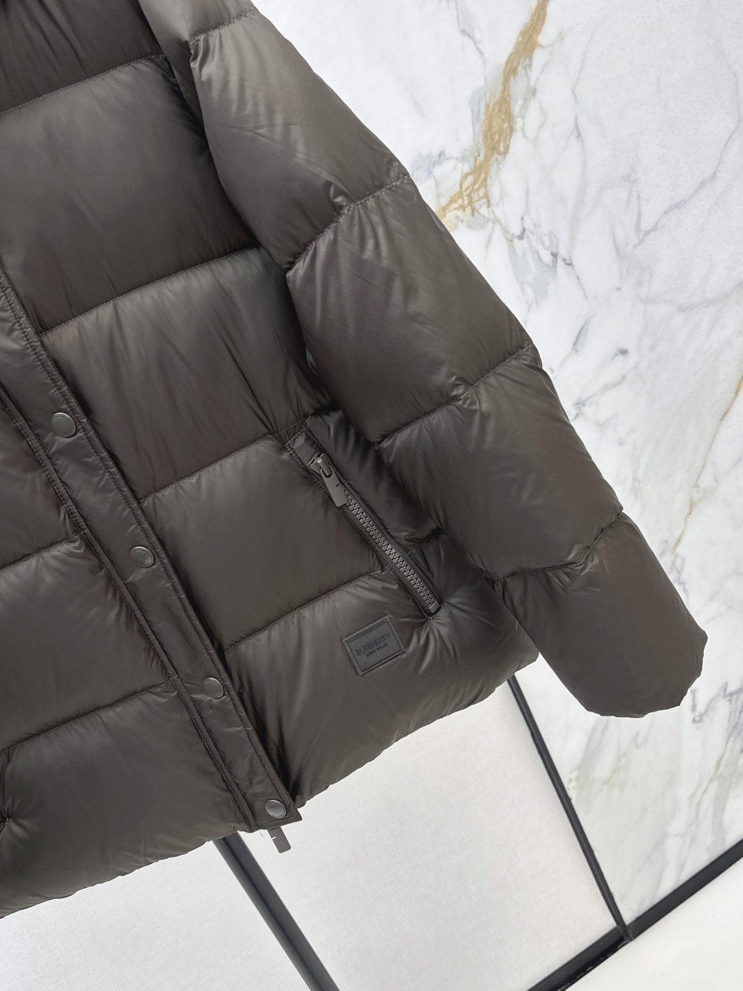 Burberry Women's Hooded Puffer Jacket Goose Down Filled H-Line Coat 6 cmp i1756377072895 7788 0 4