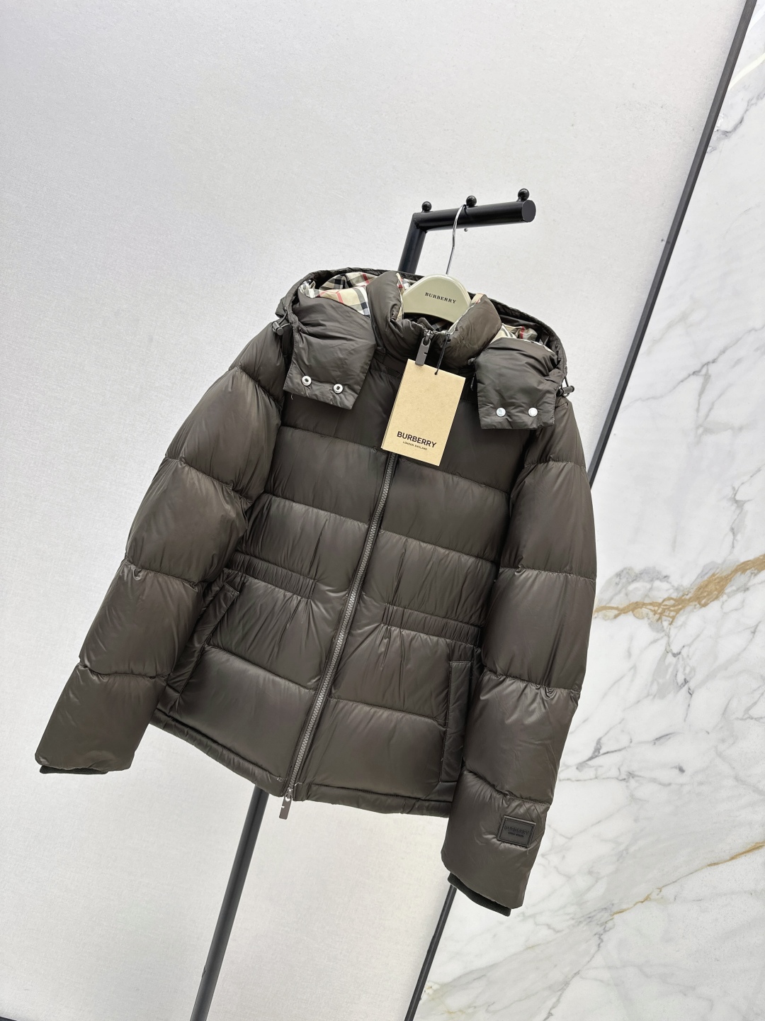 Burberry Women's Hooded Puffer Jacket Winter Warm Coat Goose Down Filled 4 cmp i1756377247203 3943 0 2