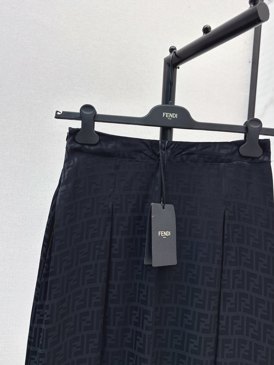 Fendi Women's Black Logo Jacquard Pleated Midi Skirt - Elegant and Chic 5 cmp i1756463242526 2415 0 3