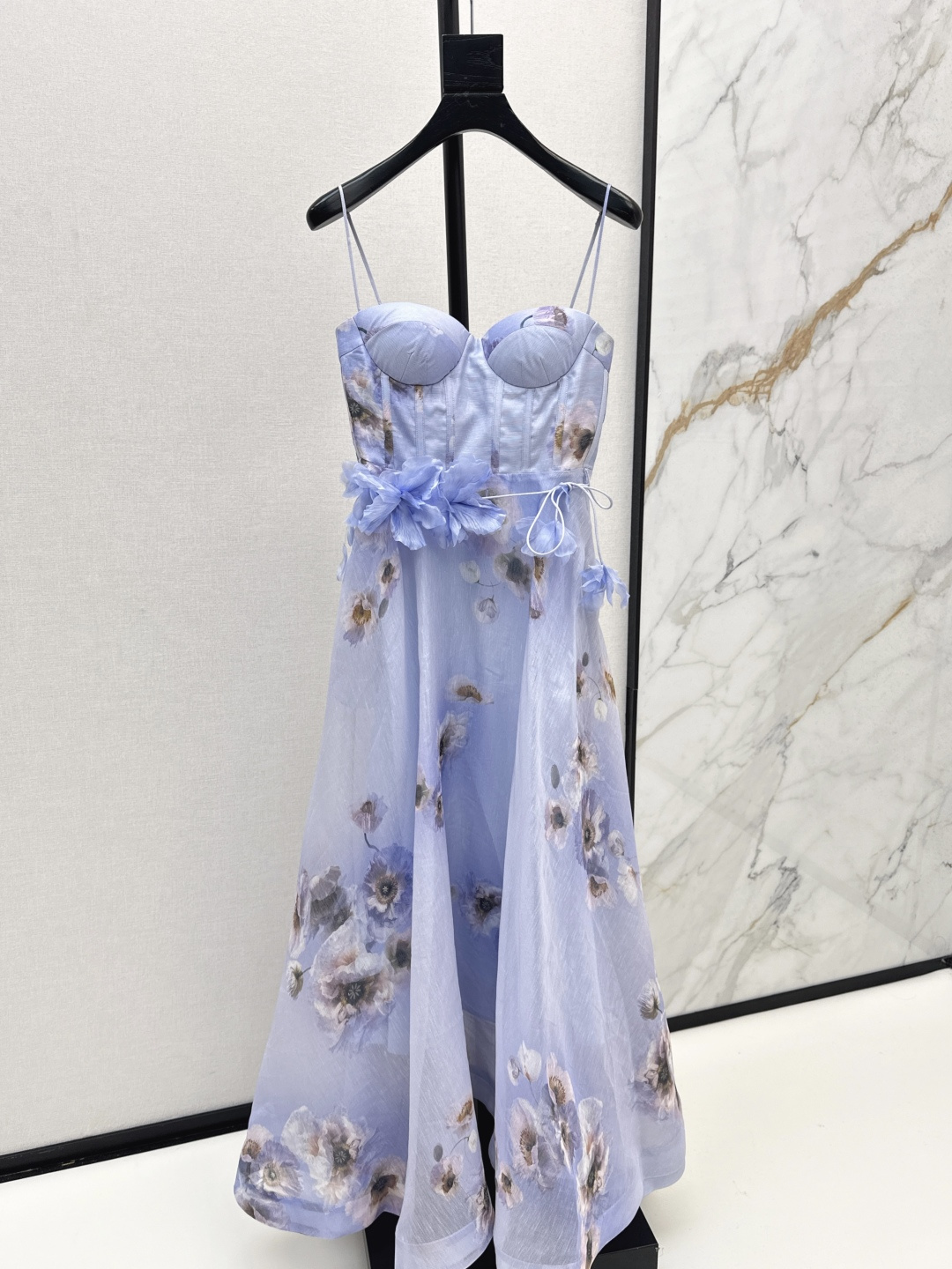 NO:481190,Exclusive first release Zimmen-M 25Ss———The latest vacation style of early autumn lilac purple spring flower suspender dress with elegant and fresh vacation style Elegant pattern prints romantic and elegant white and rich beauty essential items Silk linen blend fabric One color is available in stock smlxl, skirts, real silk, alexander wang19860909独家首发 Zimmen-M 25Ss———早秋最新款度假风丁香紫丽春花吊带连衣裙淡雅清新的度假风气息 优雅图案印花浪漫优雅的白富美必备单品 真丝亚麻混纺面料 一色现货发售smlxl,,skirts,real silk,alexander wang,Women's clothing