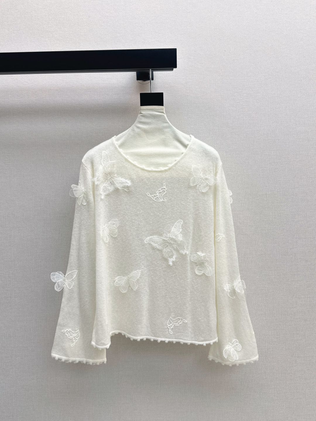 Cardigan Tricot Manches Longues avec Papillons 3D - Confort et Style