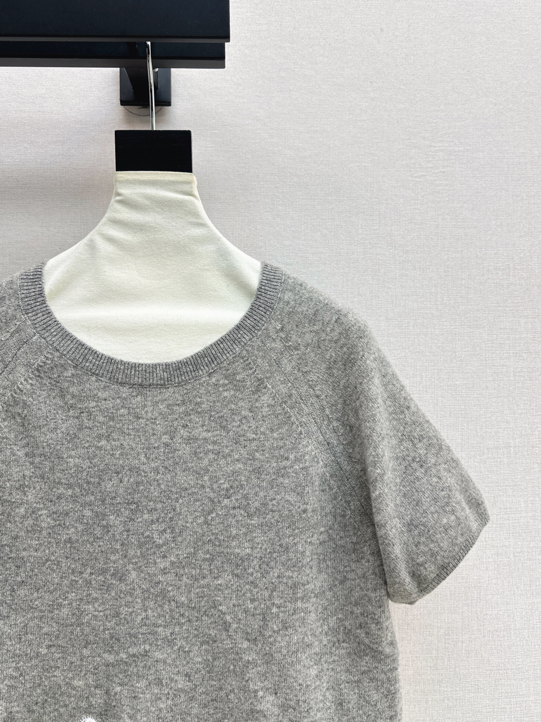 Elegant Lace Trim Wool Blend Sweater for Women - Short Sleeve, Stylish Design 5 cmp i1756522774885 3115 0 3
