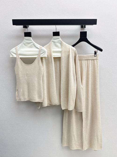 Women's Wool Set U-Neck Tank Top Cardigan and Straight Leg Pants 1 Women's Wool Set U-Neck Tank Top Cardigan and Straight Leg Pants