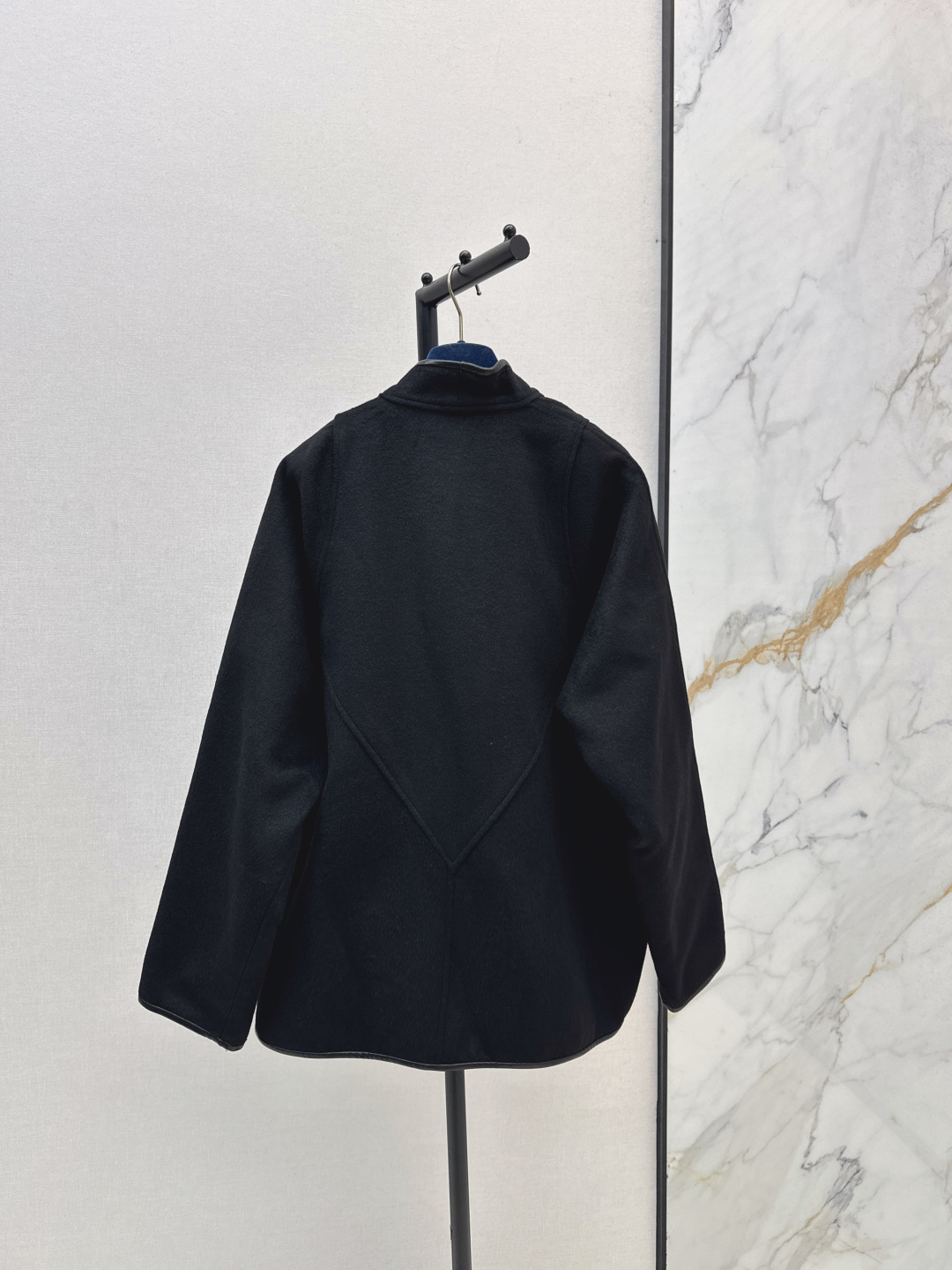 Louis Vuitton Women's Black Wool Blend Reversible Cape Coat 9 cmp i1756609216127 1474 0 7