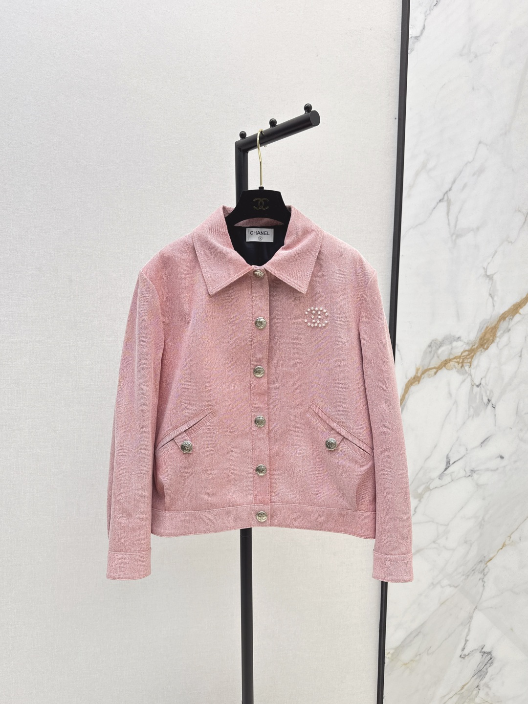 Chanel 25SS Pink Lambskin Jacket & Skirt Set with Logo and Pearl Details 3 cmp i1756610865116 7455 0 0