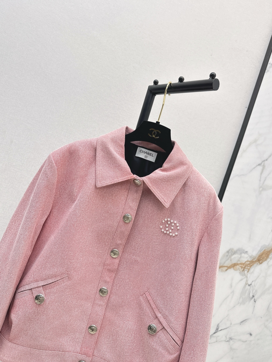 Chanel 25SS Pink Lambskin Jacket & Skirt Set with Logo and Pearl Details 5 cmp i1756610872266 1655 0 2