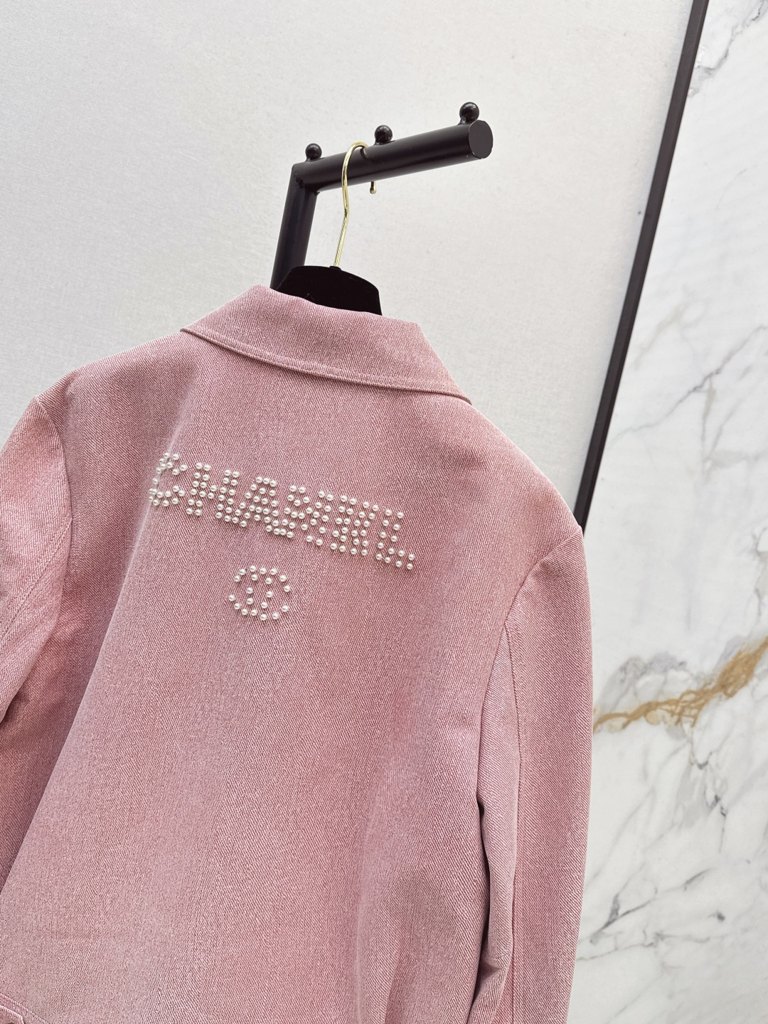 Chanel 25SS Pink Lambskin Jacket & Skirt Set with Logo and Pearl Details 10 cmp i1756610874887 5277 0 8